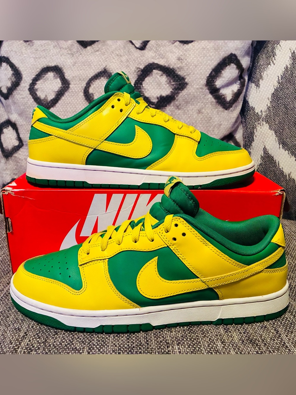Nike Dunk Low Retro Reverse Brazil Size 11